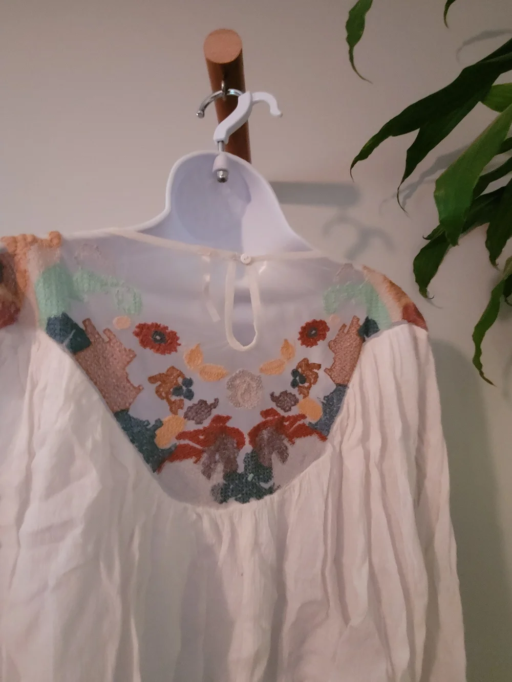 Free People White Cotton Embroidered Peasant Blouse
